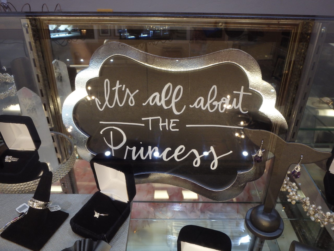 Lizzy's Jewelry & Marysville Pawn 3606575276 Cash for Gold & Silver