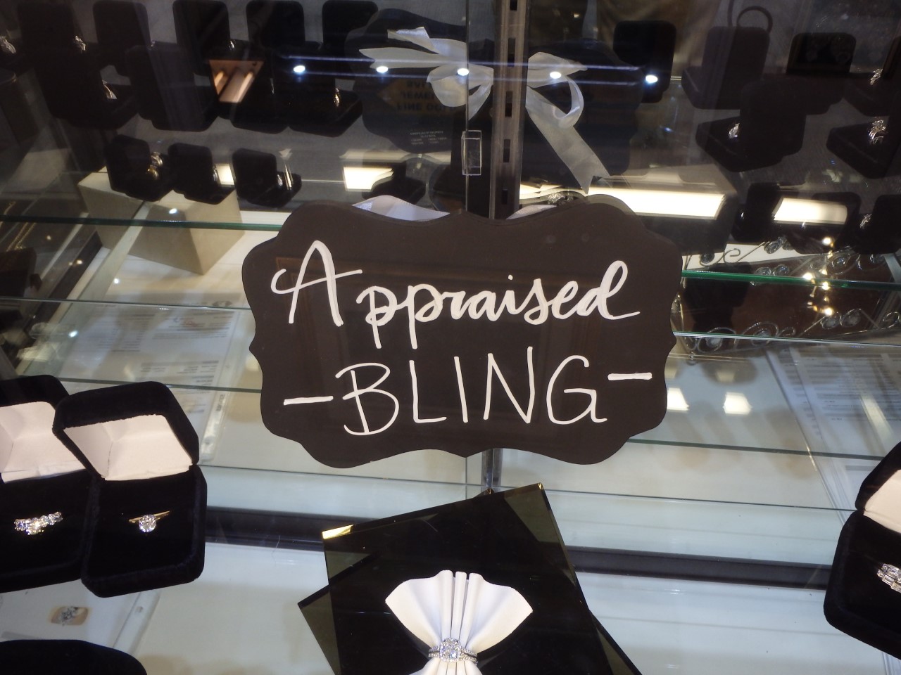 Lizzy's Jewelry & Marysville Pawn 3606575276 Cash for Gold & Silver