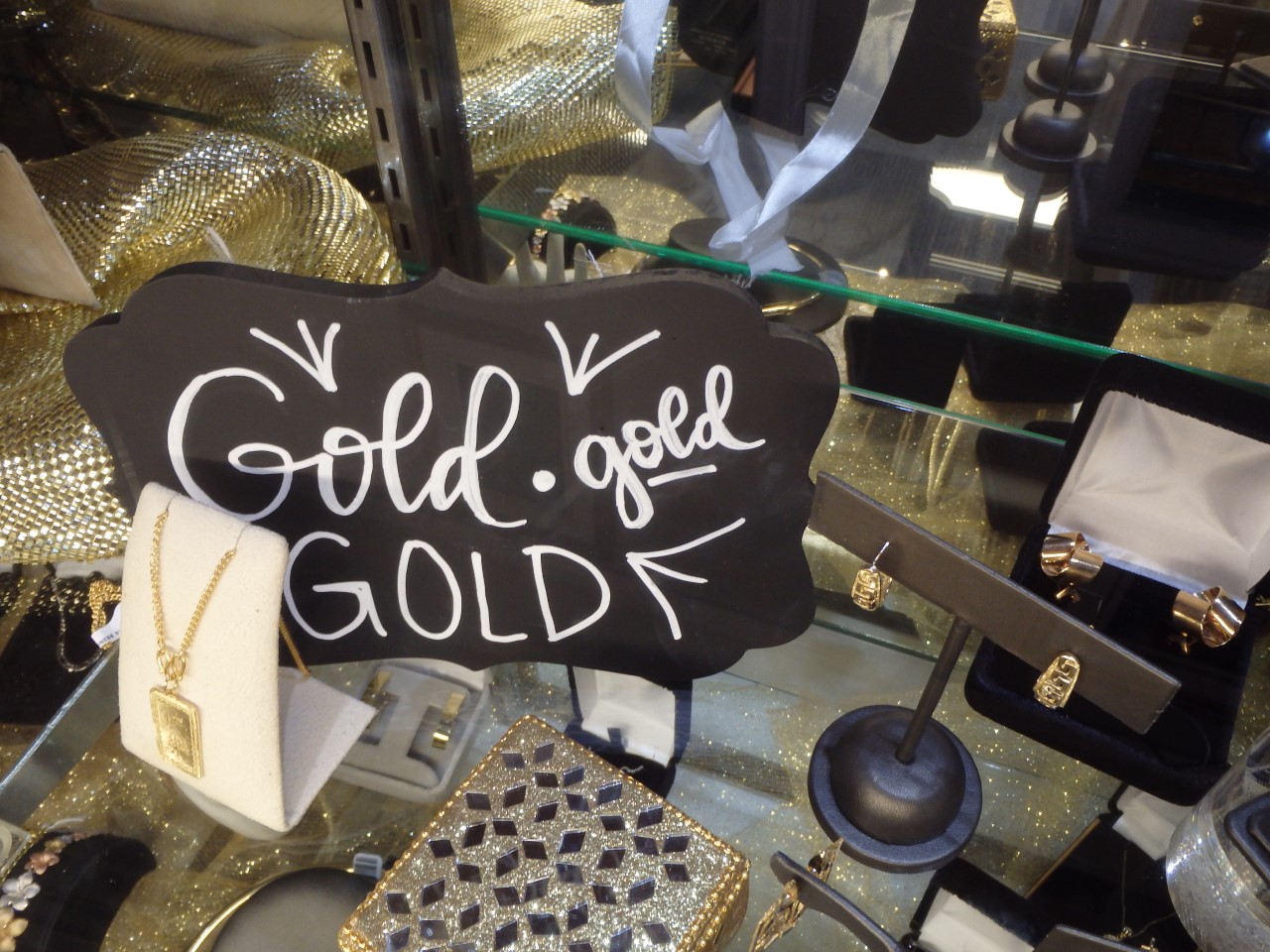 Lizzy's Jewelry & Marysville Pawn 3606575276 Cash for Gold & Silver