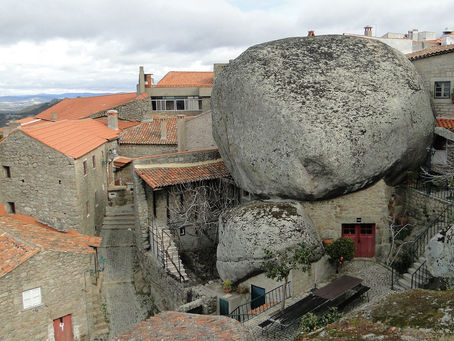 LE VILLAGE LE PLUS PORTUGAIS DU PORTUGAL