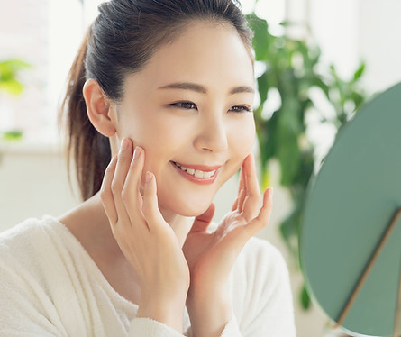 笑顔の女性