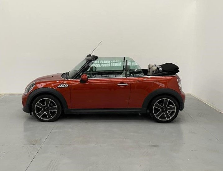Miniature : MINI COOPER S CABRIOLET PACKRED HOT CHILI