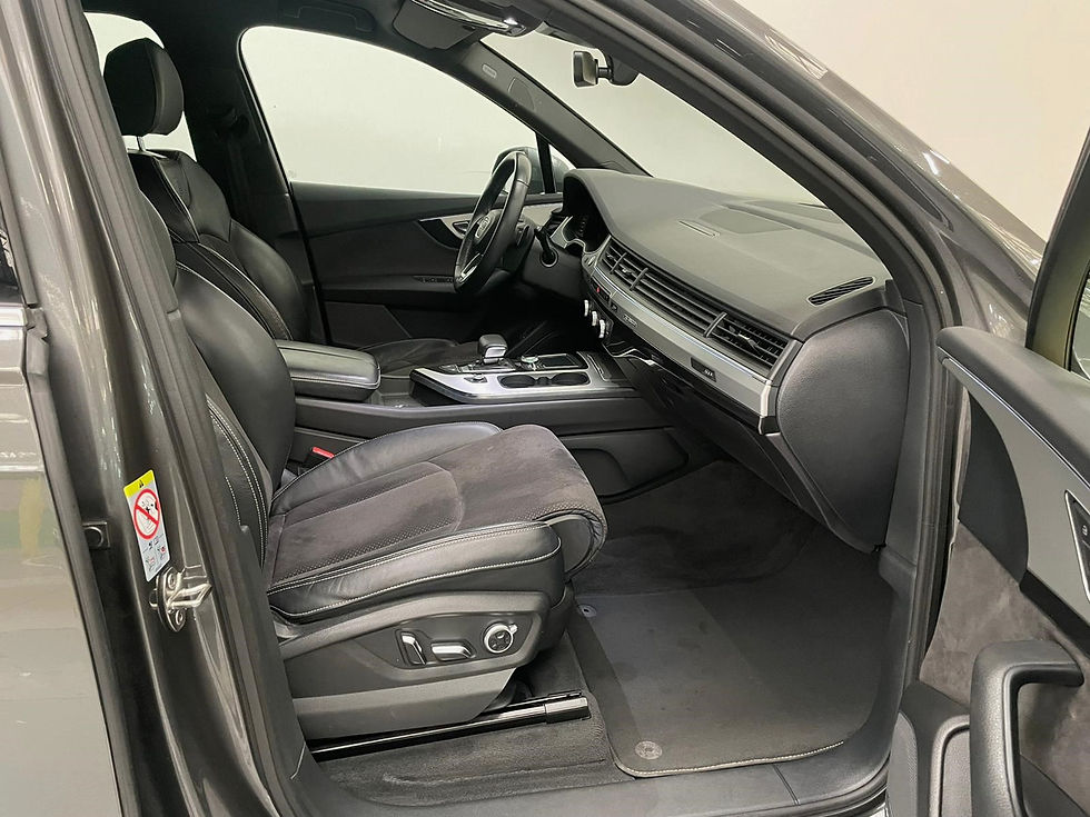 Miniature : AUDI Q7 45 TDI 7P S-LINE