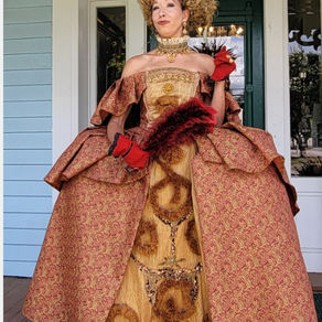 Queen Charlotte @ The Emerald Chandelier
