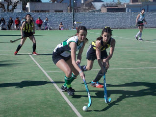Sábado de Hockey en Club San Carlos (Cap. Sarmiento)