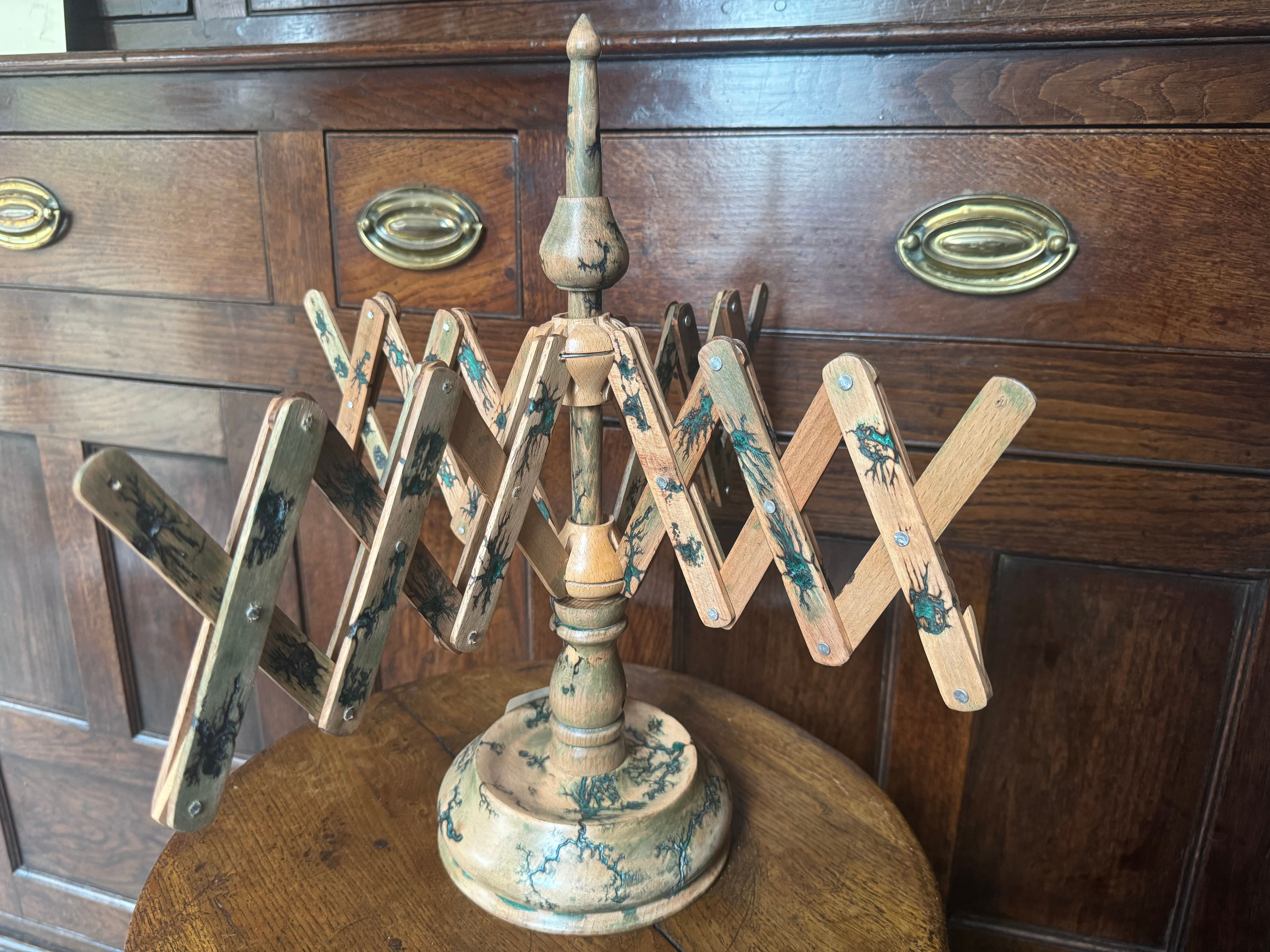 Timberknit Tools Tabletop Swift - Beech & Fractal Burn Resin