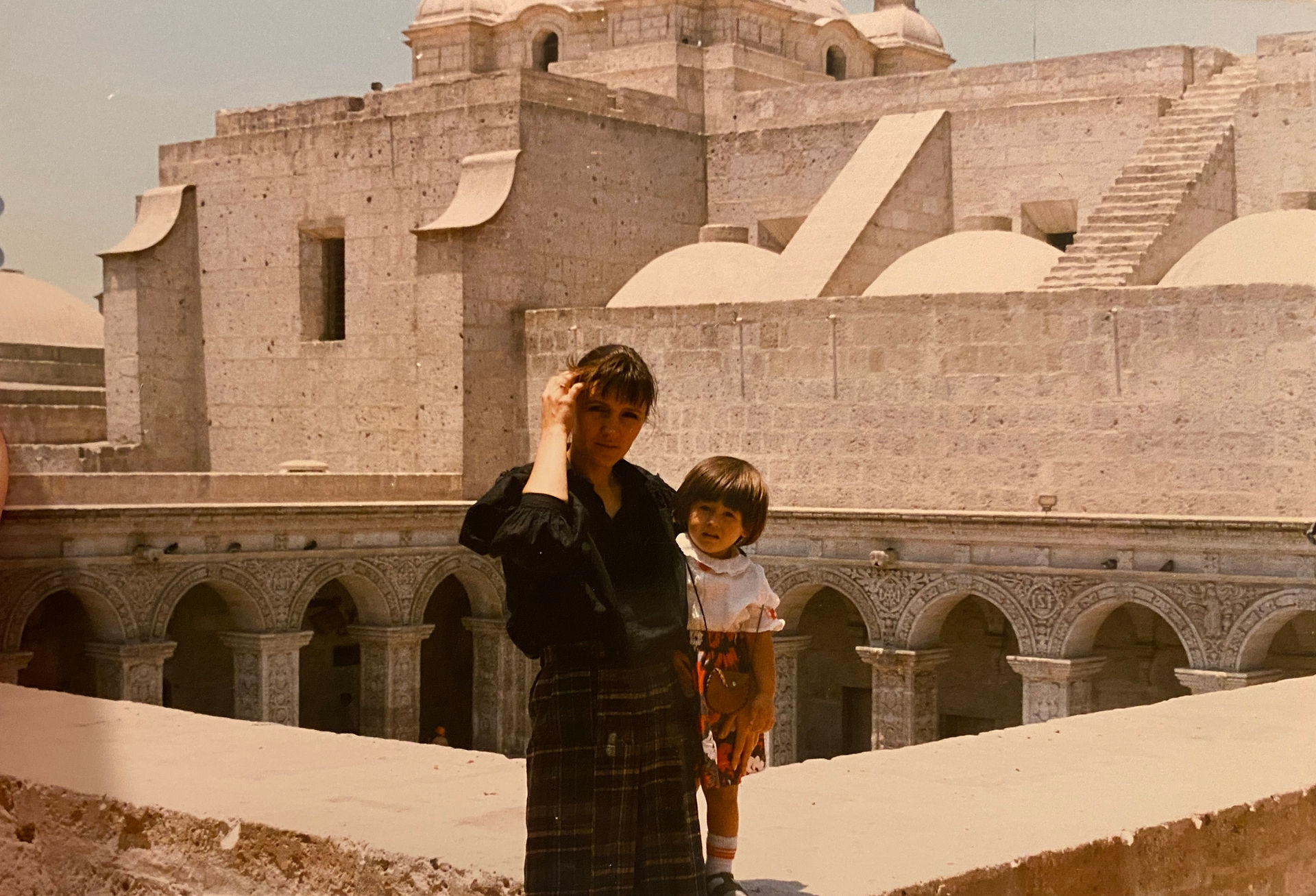 Dariya as a child with Lana Repina in Peru.