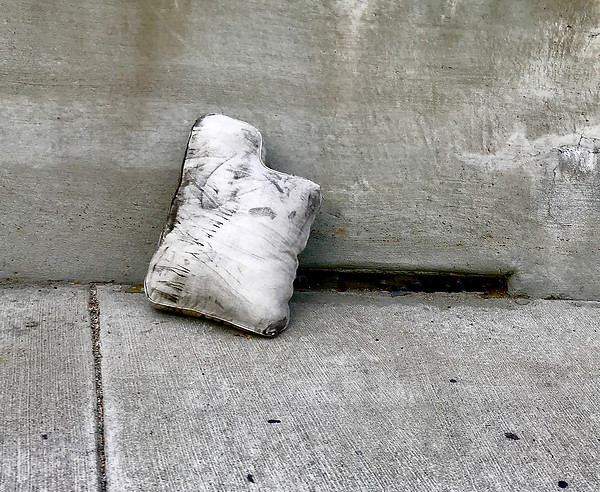 Pillow ,Shoulder 101S med reso copy.jpg