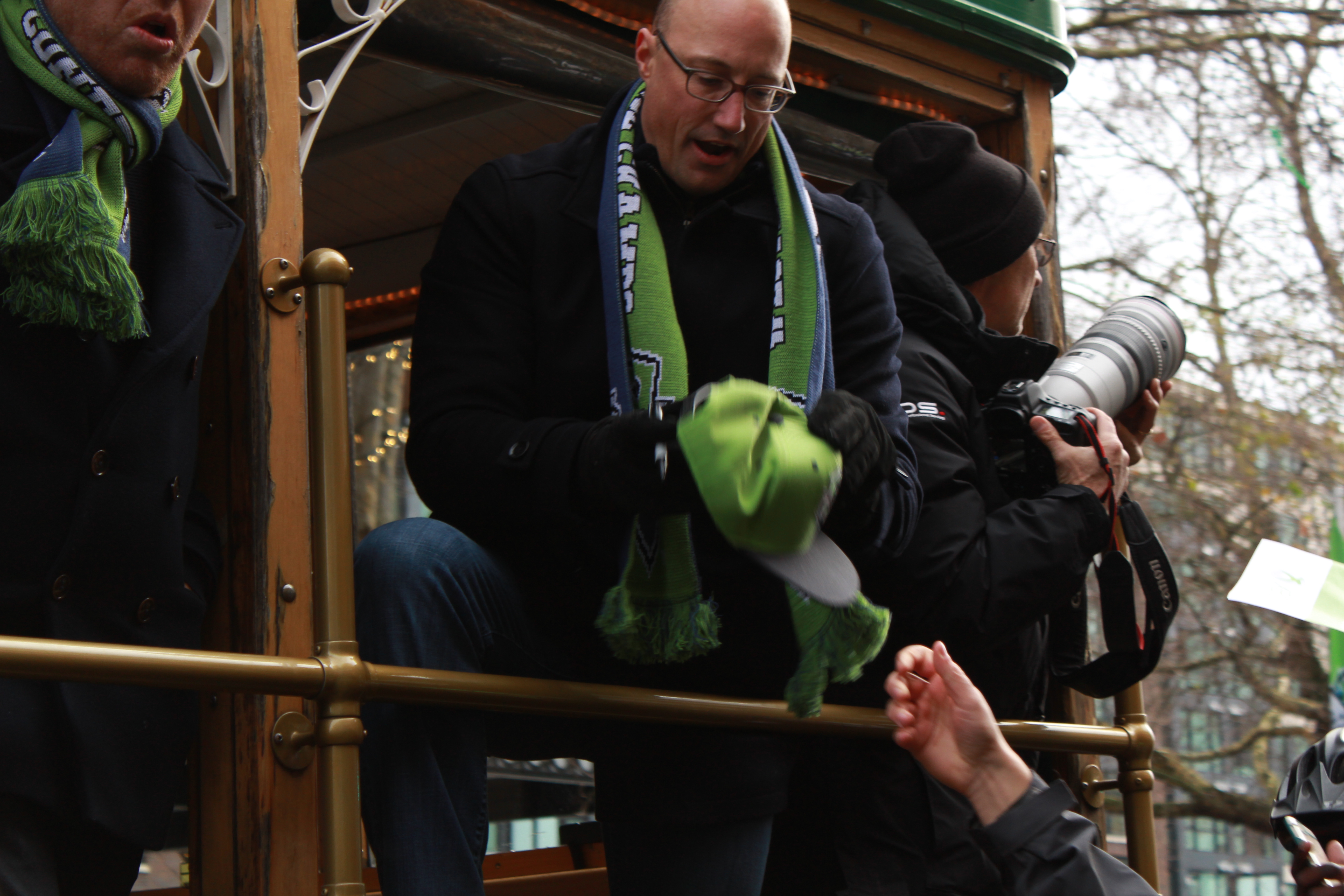 Kasey Keller signs autographs