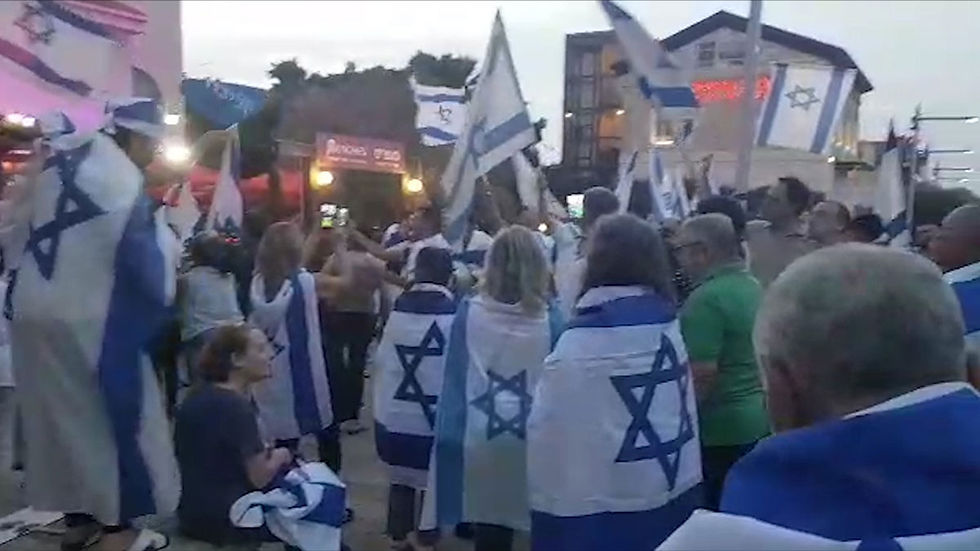 تظاهرات حاشدة في إسرائيل تطالب بتحرير باقي المحتجزين
