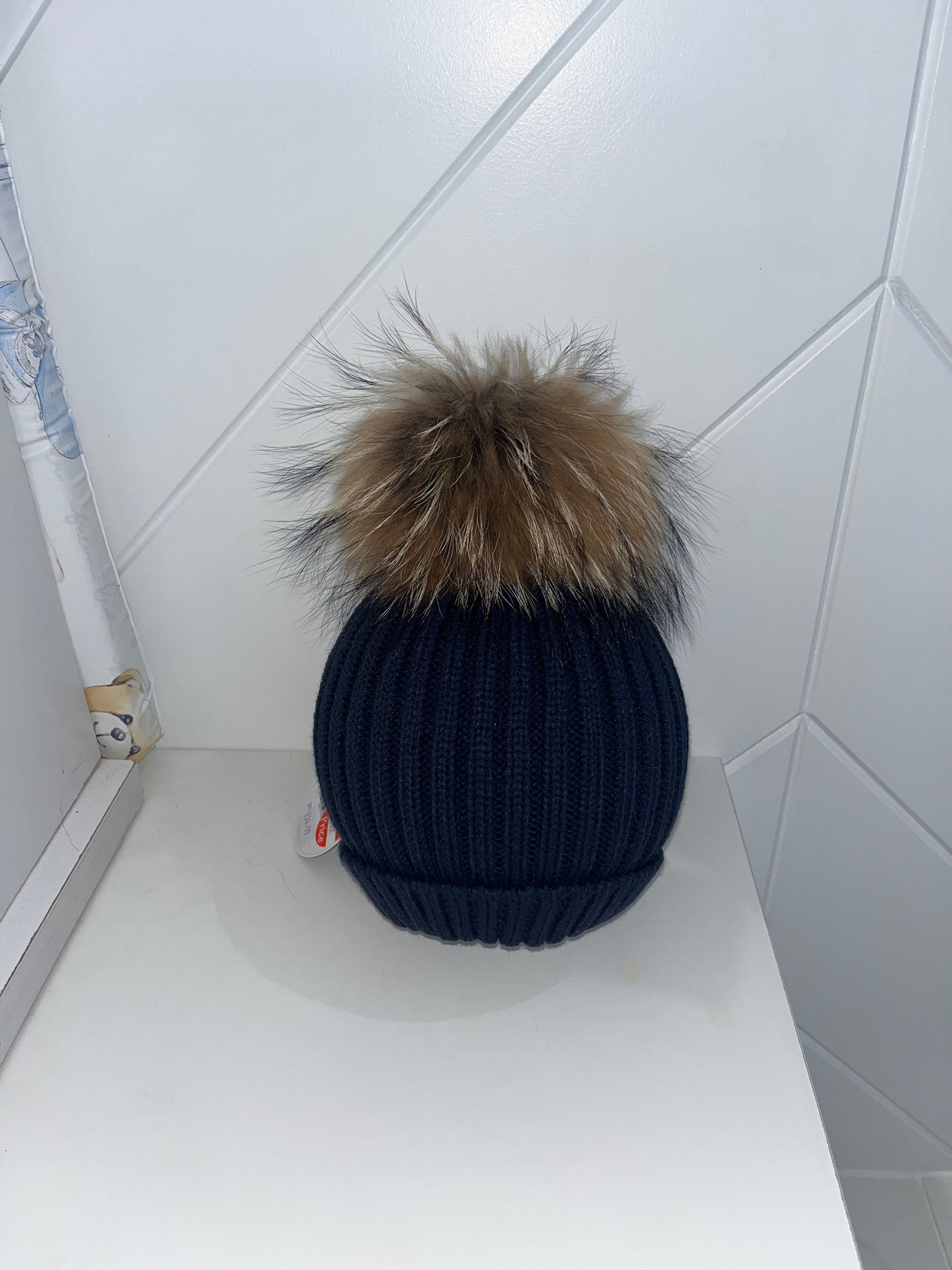 Juliana single Pom Pom hat 