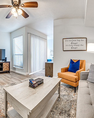 83-web-or-mls-11500 N May Ave 303-83 (1).jpg