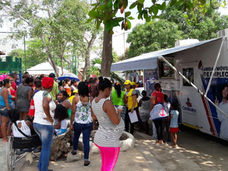 ¡Hoy la Unidad Móvil de Empleo Comfenalco Cartagena llegó hasta el barrio Fredonia!
