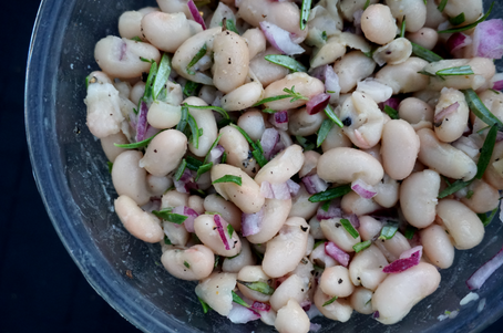 GARLIC ROSEMARY WHITE BEANS