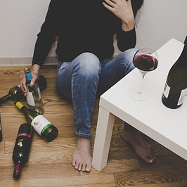 アルコール依存症の女性