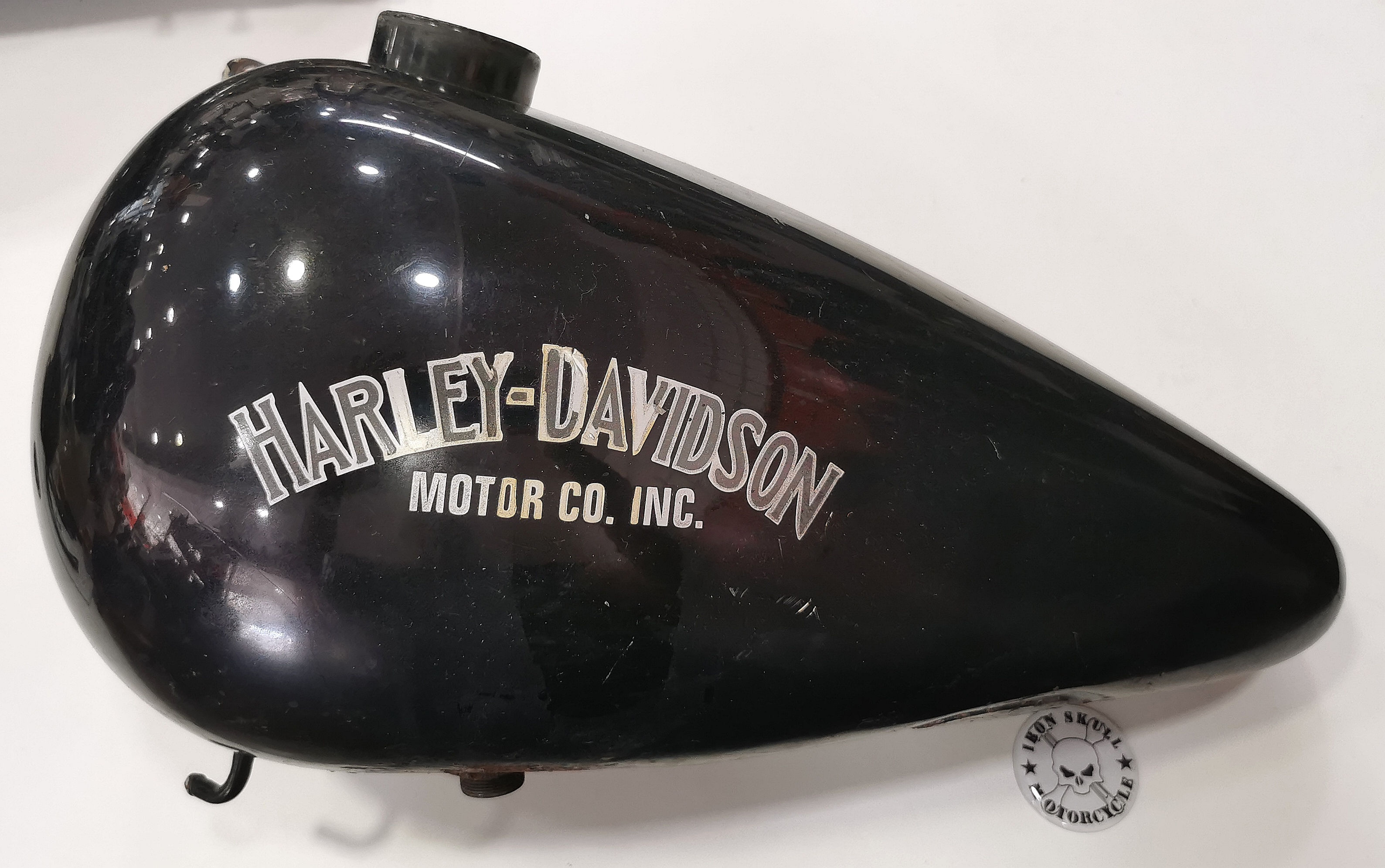 HD Fuel tank - black / split forSoftail