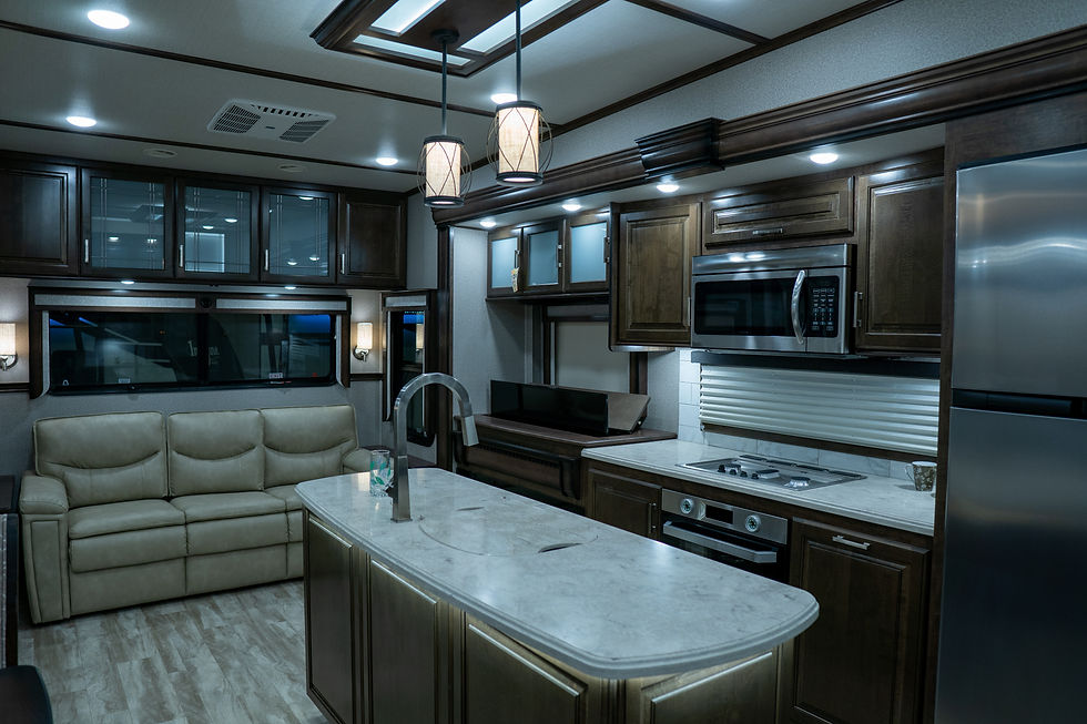 Fifth Wheel intérieur