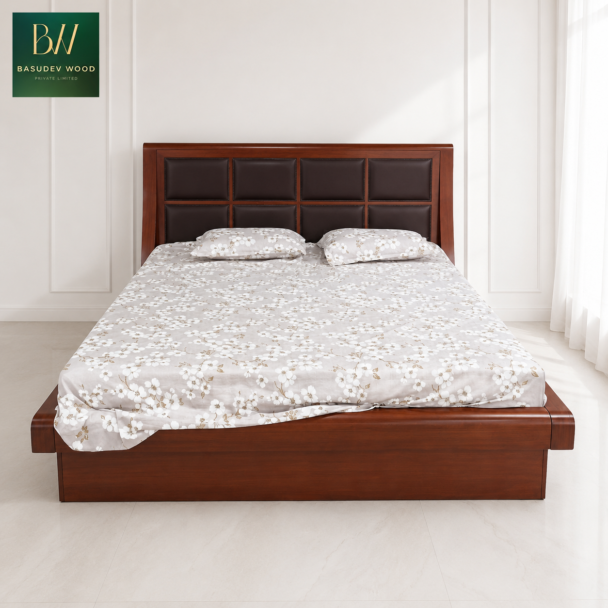 Orion Eight-Panel Hydraulic Storage Bed