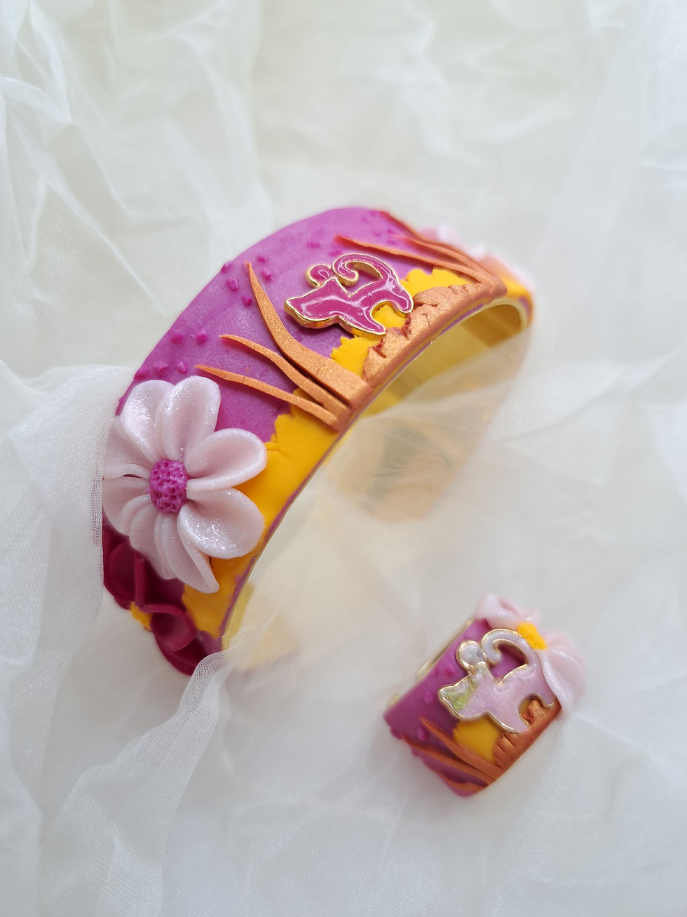 The cat is in the garden / Bracelet & Ring