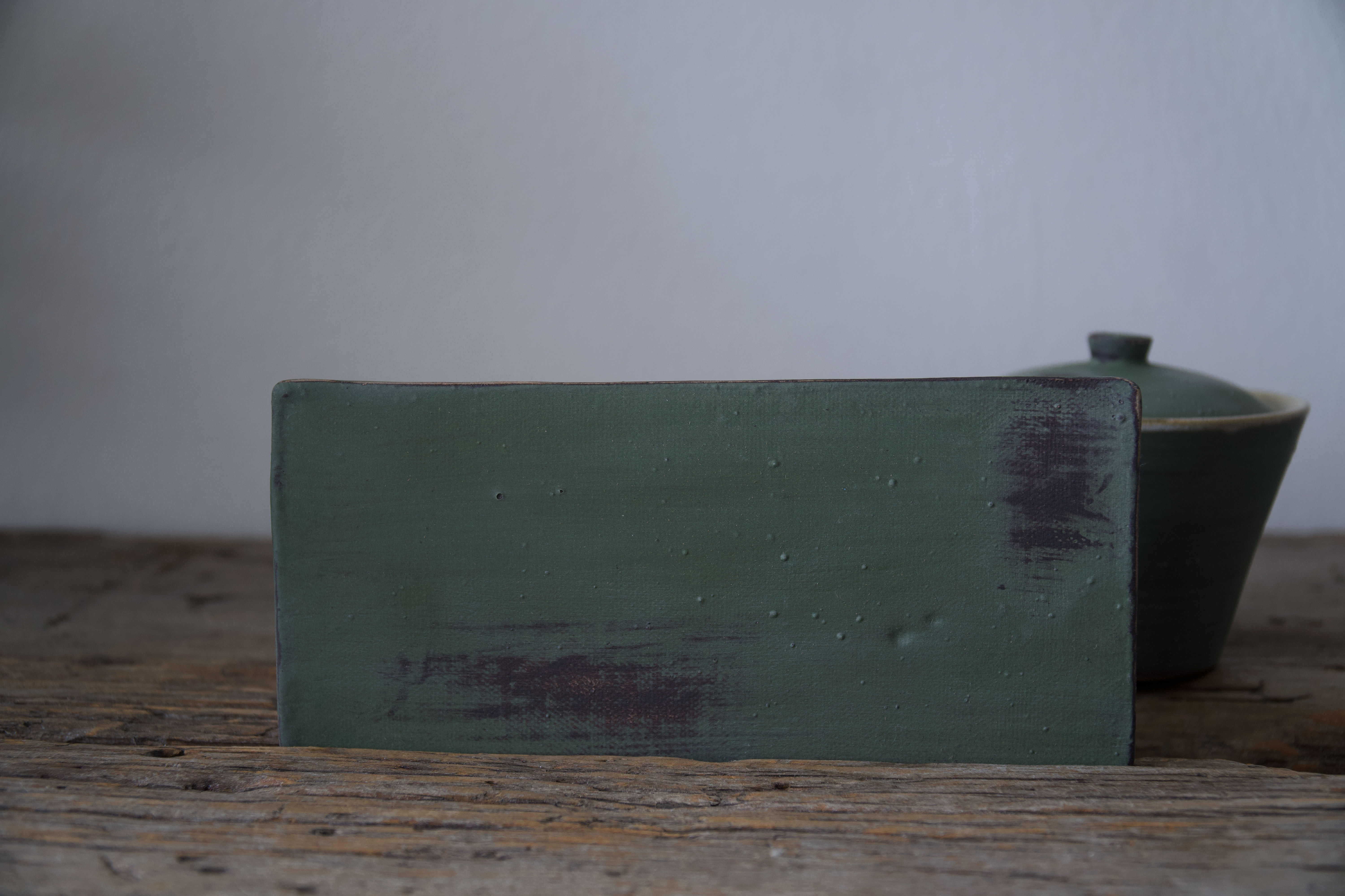 Pine Green Gaiwan with Rectangular Tray by Yang Hui Ting