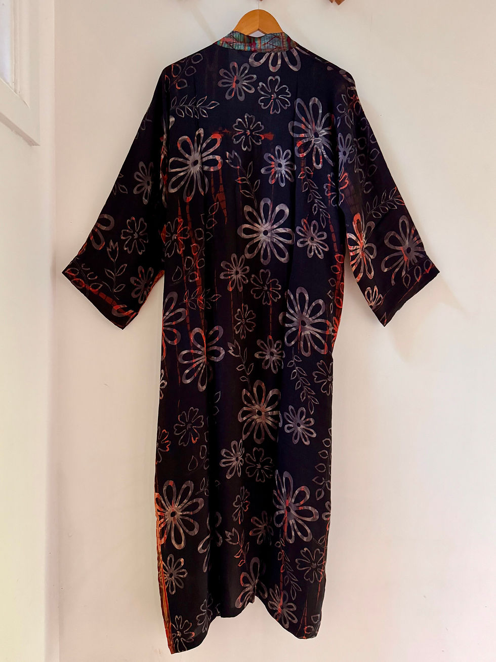 Thumbnail: RANI Robe - Crepe Silk 