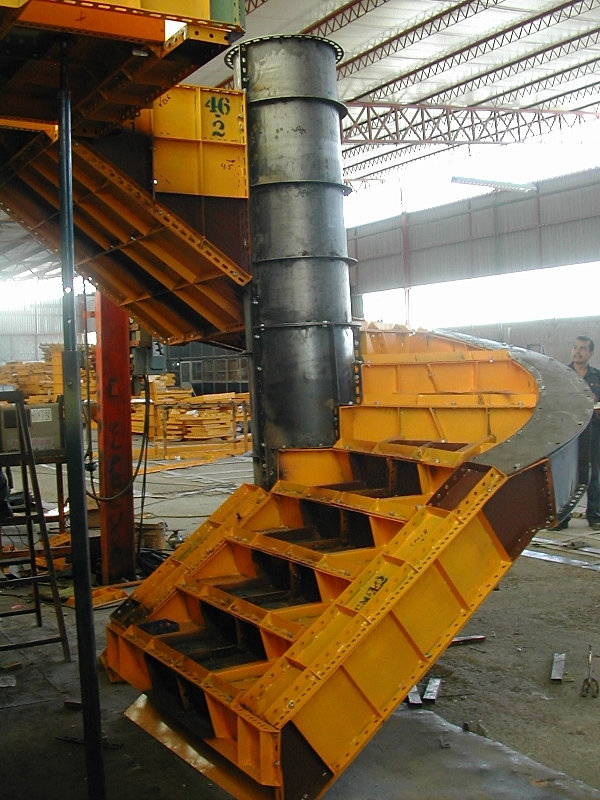 Meccano . Construccion con sistemas de cimbras de acero o aluminio