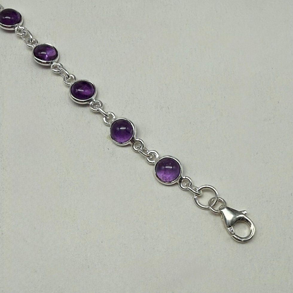Thumbnail: Round Amethyst Cabochon Bracelet