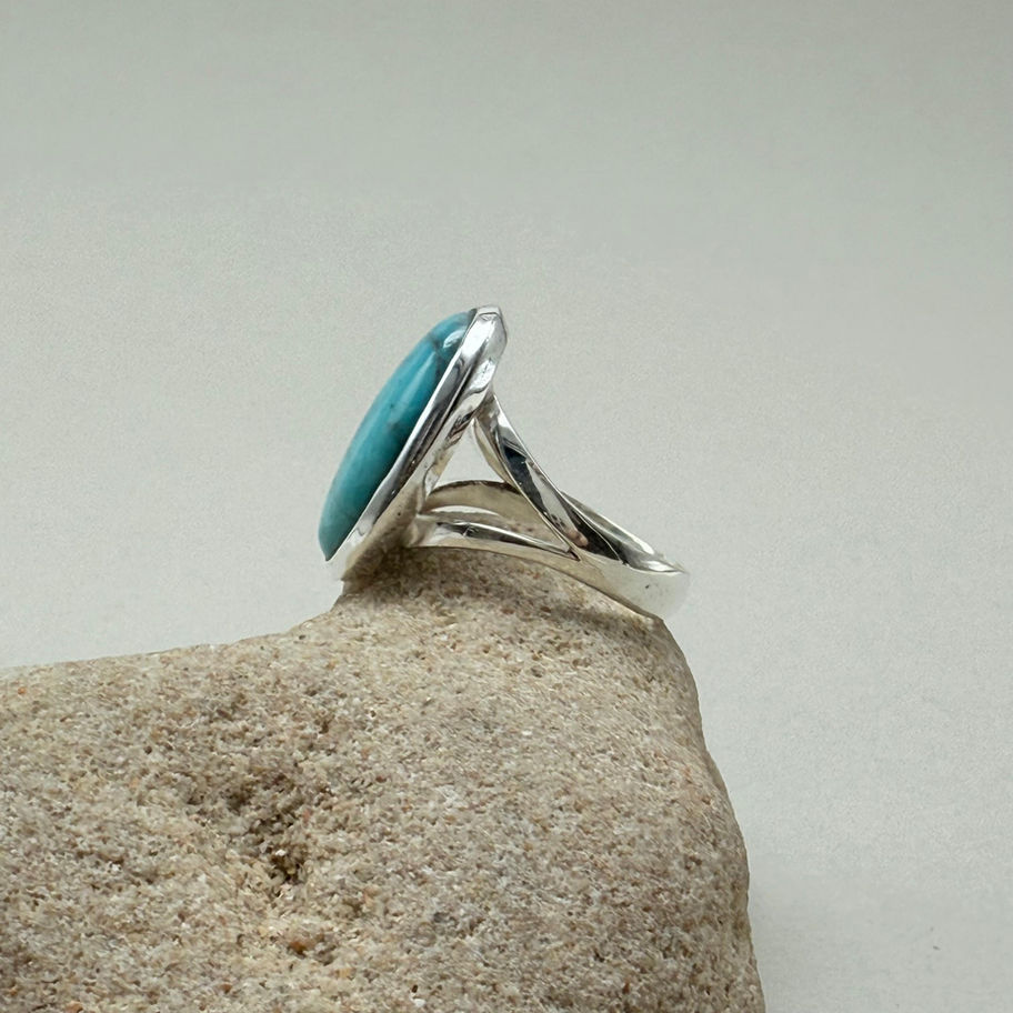 Turquoise Oval Split Band Ring