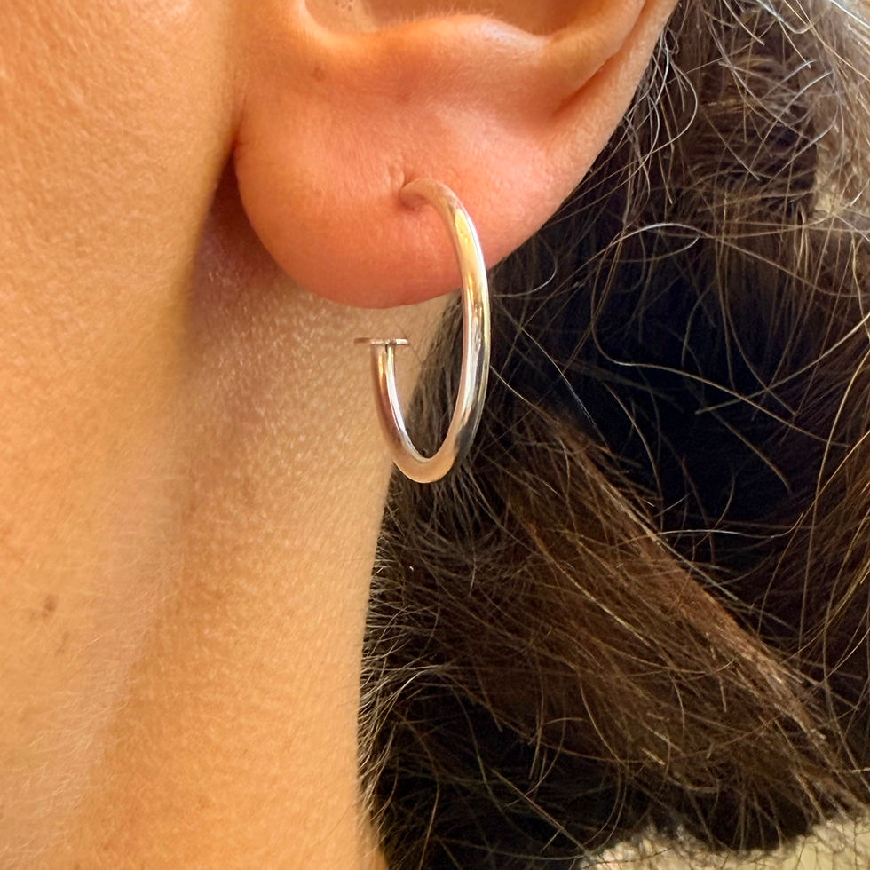 Pretty Woman Hoop Earrings