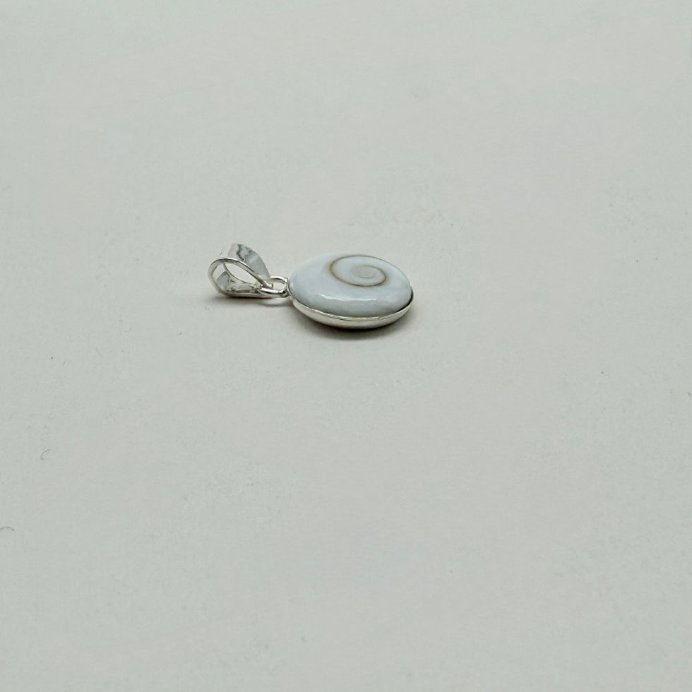 Dainty Shiva Shell Pendant