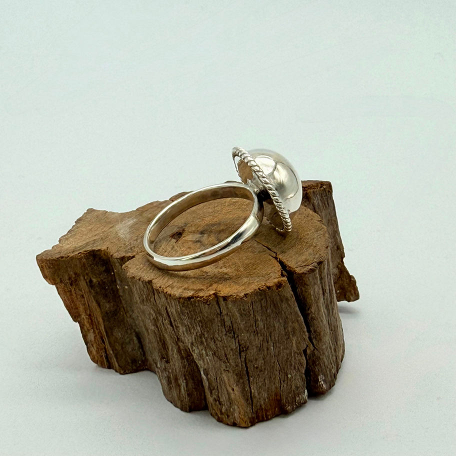 Rope Framed Dome Ring