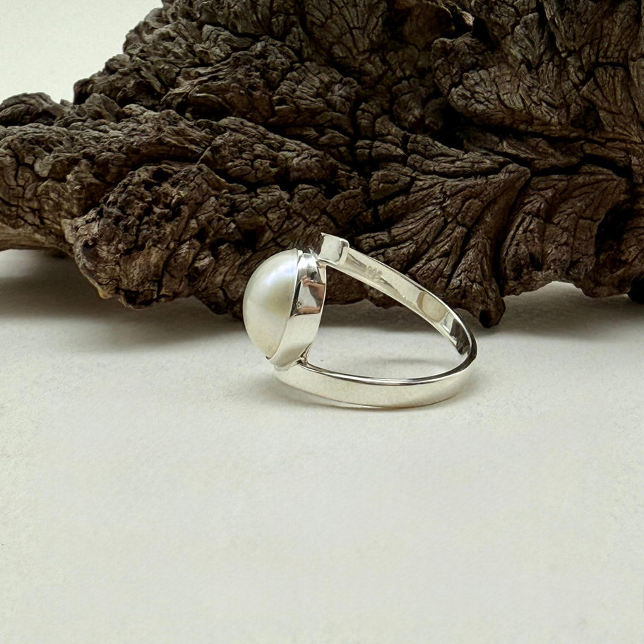 Pearl Split Band Ring
