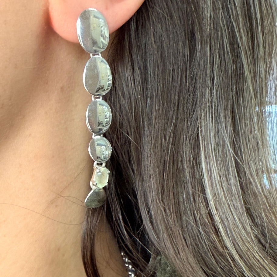 Graduated Silver Oval Earrings with Prehnite Stone