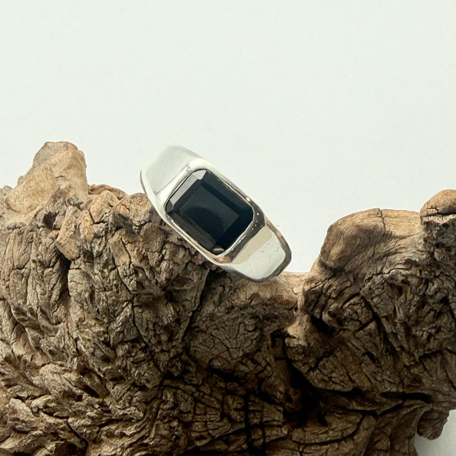 Onyx Signet Style Ring