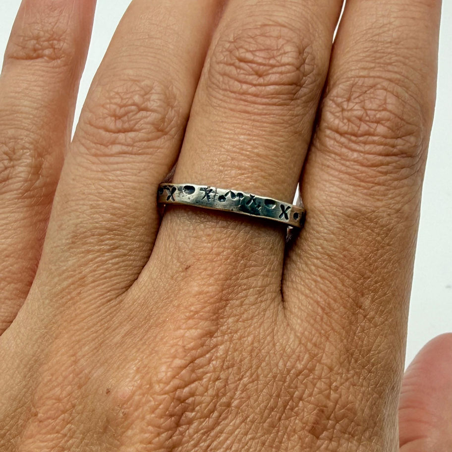 Noughts and Crosses Ring