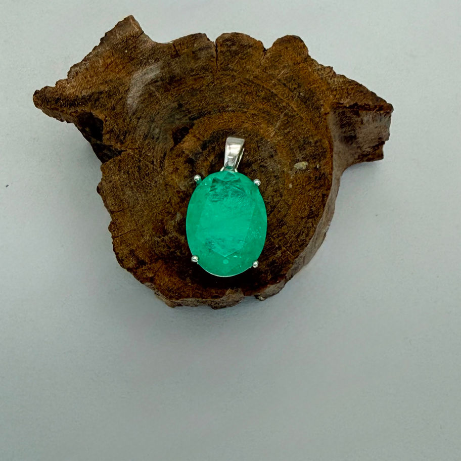 Oval Paraiba Tourmaline Pendant
