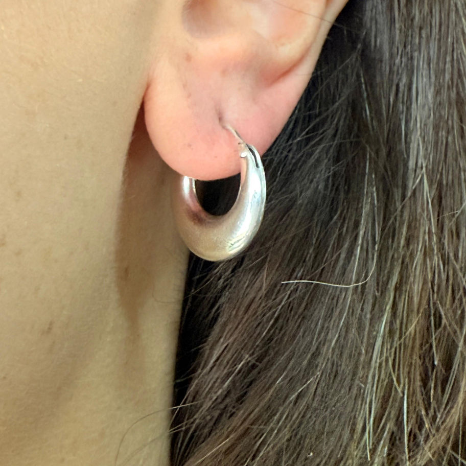 Graduated Hoop Earrings