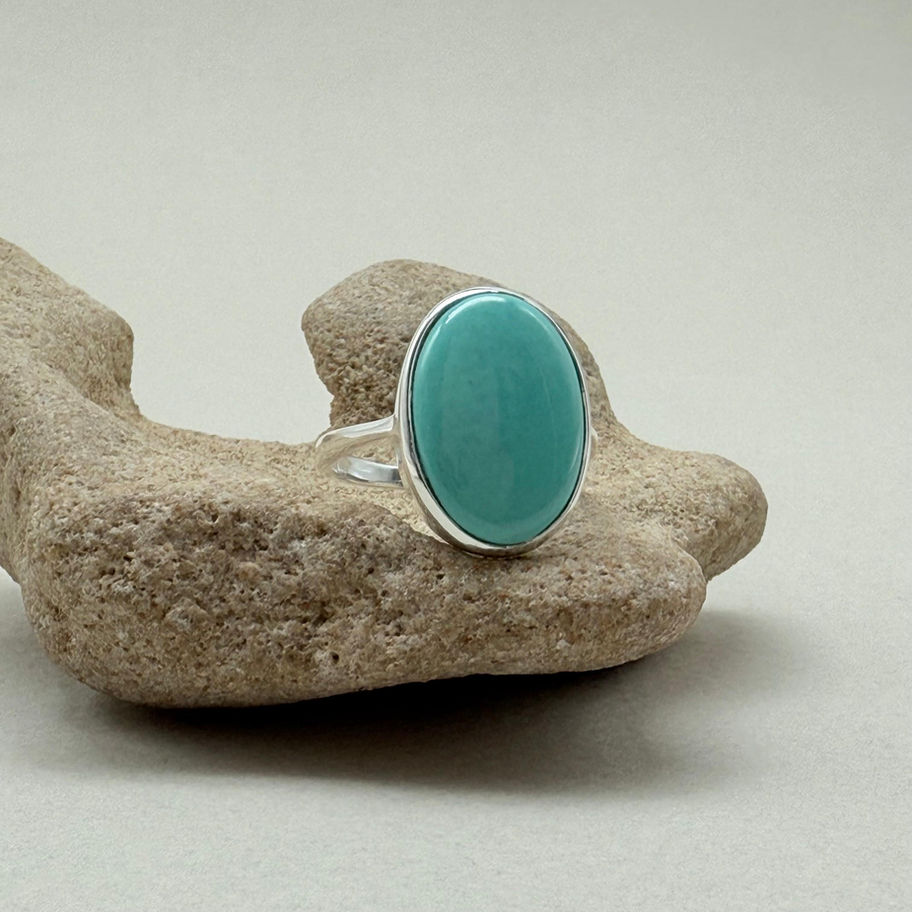 Oval Turquoise Ring