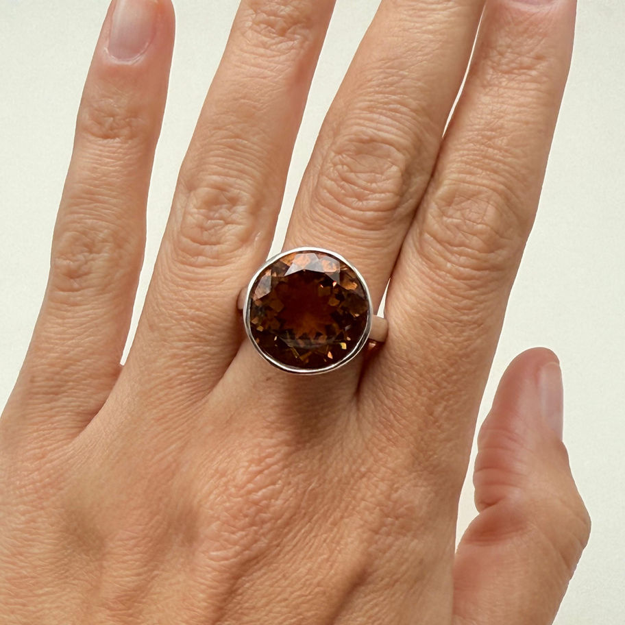 Round Zultanite Ring