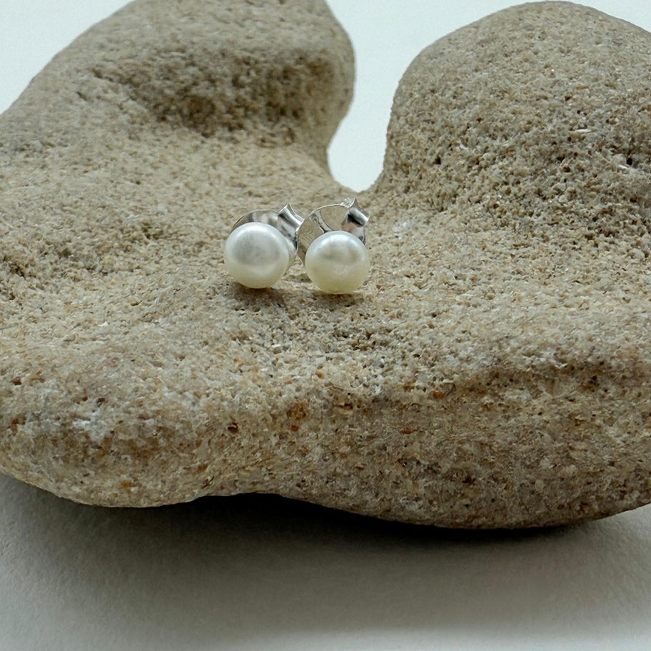 Dainty Pearl Studs