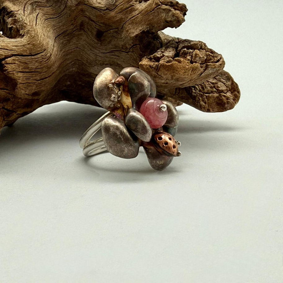 Flower Ring with Copper Detail