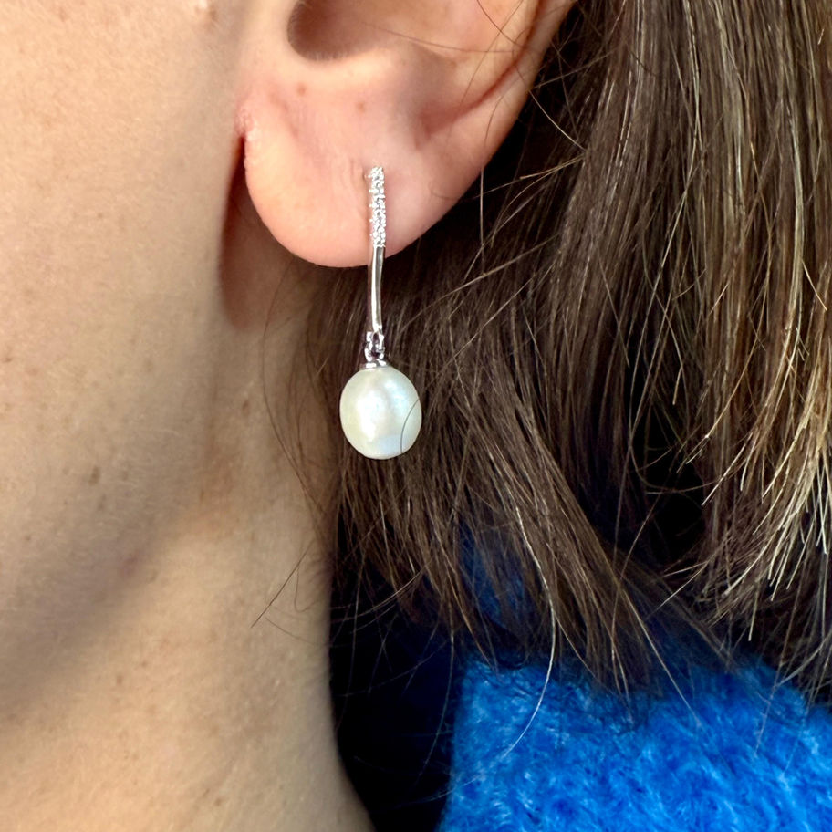 Cubic Zirconia and Pearl Drop Earrings