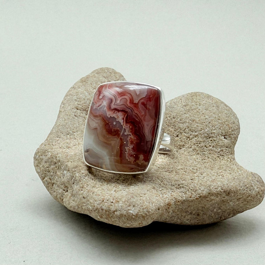 Crazy Lace Agate Rectangular Ring