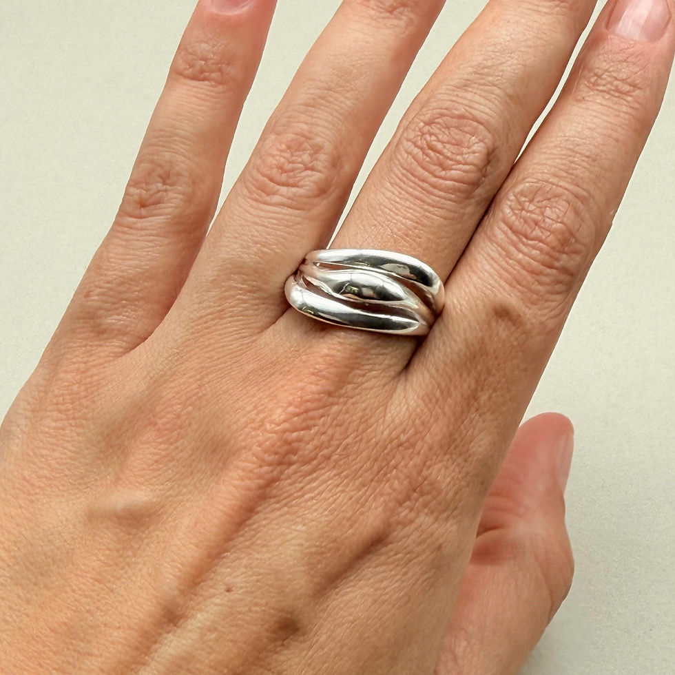 Three Bar Domed Ring