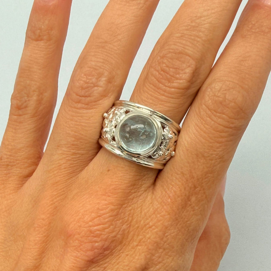 Aquamarine Cabochon Flower Band Ring
