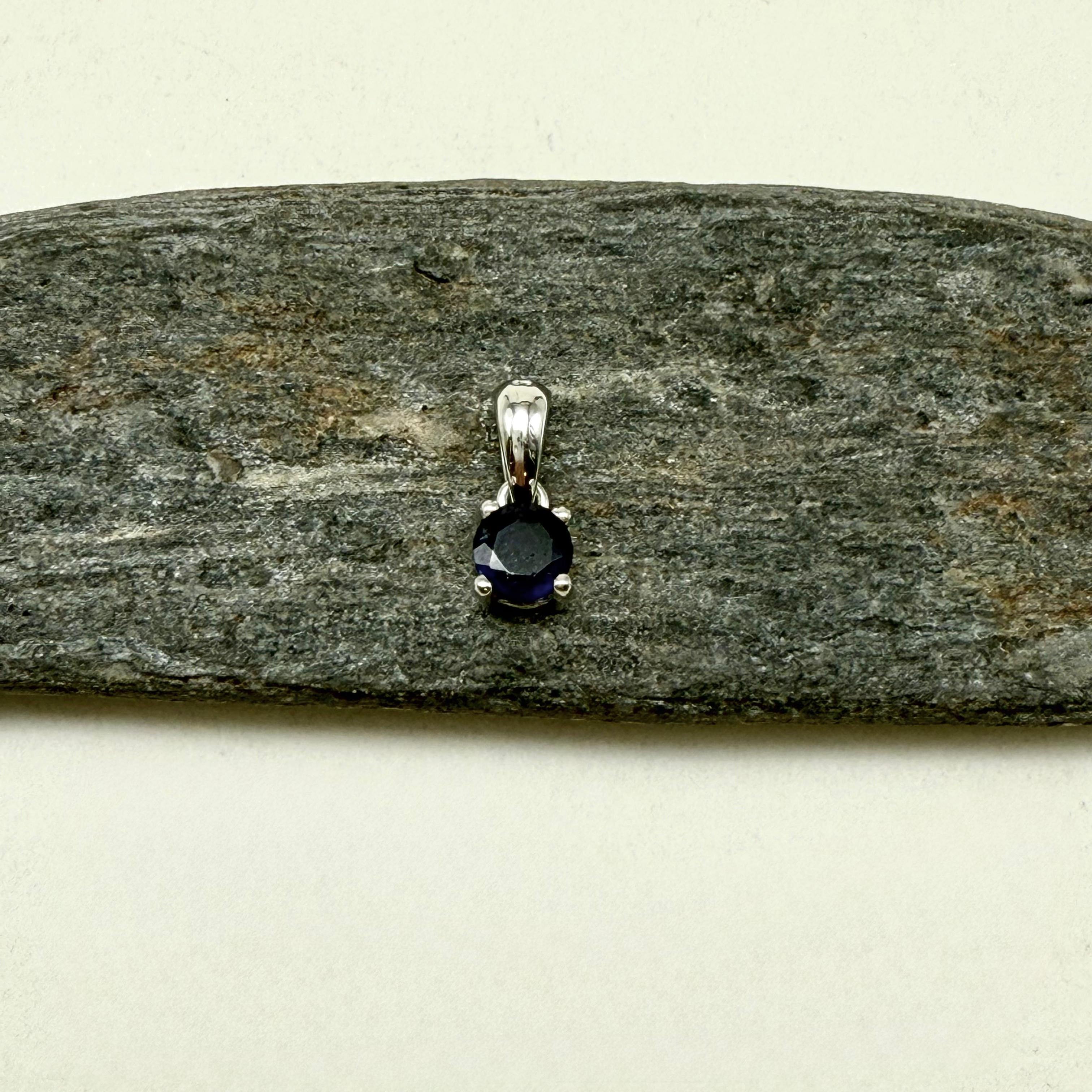 Sapphire Pendant