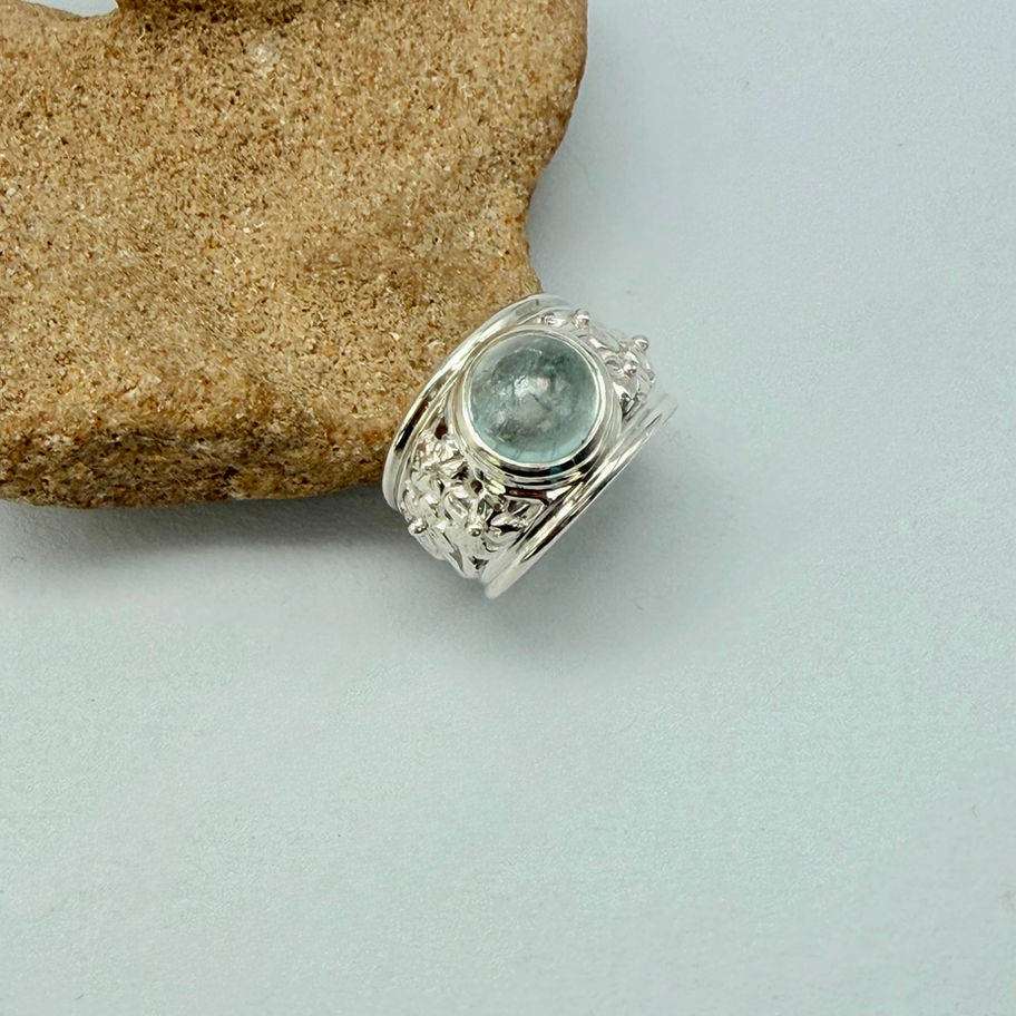 Aquamarine Cabochon Flower Band Ring