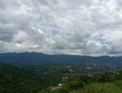 Vista pueblo Abasolo desde lejos