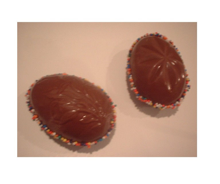 Chocolate Egg filled with Jellybeans or M&M's - 2 pcs.