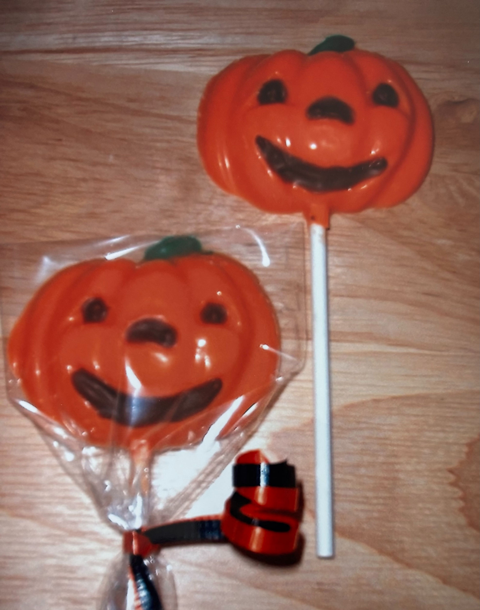 Chocolate Jack O' Lantern Lollipops - 12 pcs.